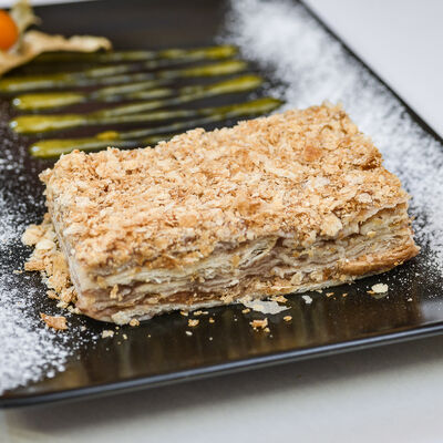 Наполеон Веган в Вегетарианское кафе Мантра Бар по цене 380 ₽