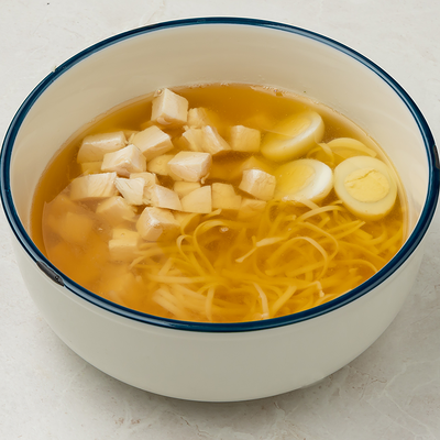 Токмач (суп-лапша) с куриным филе в Василек по цене 340 ₽