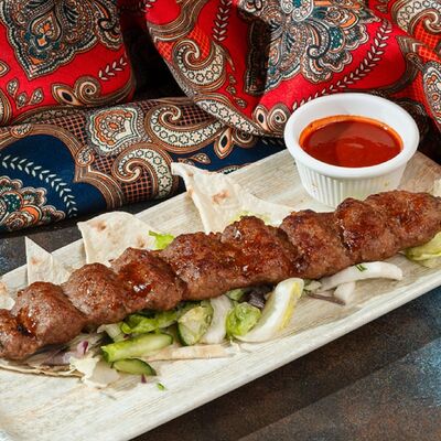 Шашлык из куриного бедра в Узбечка по цене 535 ₽