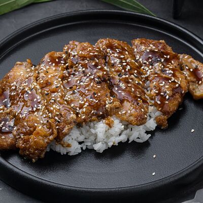 Свинина кацудон с рисом в Рыба закусывала по цене 489 ₽