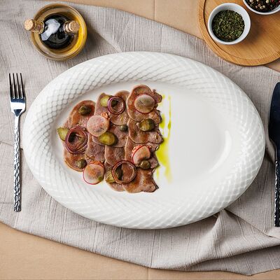 Карпаччо из языка с хреном в Альбатрос по цене 640 ₽