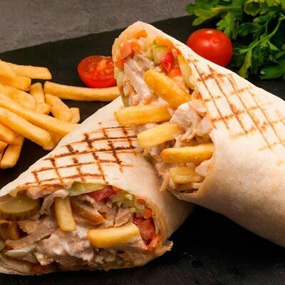 Шаурма Грибная Куринаяв ФастФуд 34 - Кафе на Юности по цене 420 ₽