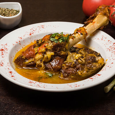 Хашлама из бараньей голяшки в У березки по цене 480 ₽