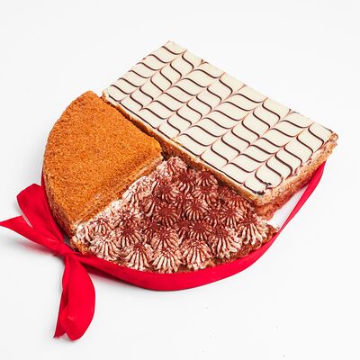 Торт Трио в Особенный Наполеон Кондитерская по цене 3500