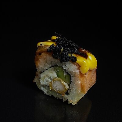 Филадельфия блэк джэк XL в Кимура Суши & Поке по цене 210 ₽