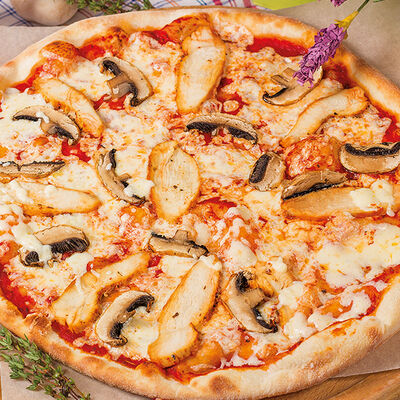 Пицца с курицей и грибами в Луиджи & Тосё по цене 269