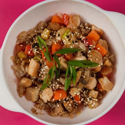 Тяхан с курицей в Bananapizza по цене 240 ₽