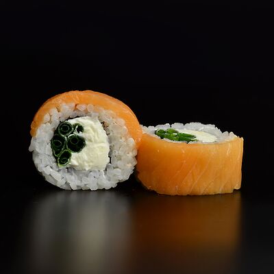 Филадельфия с зеленым луком в Sushi Kent по цене 709 ₽