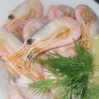 Креветки отварные в Три перца по цене 720 ₽