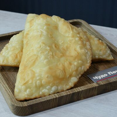 Чебурек с мясомв Чудо-печка Дергаевская по цене 240 ₽