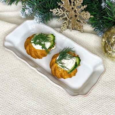 Профитроли с сливочным кремом и копченым лососем в Debaton по цене 252