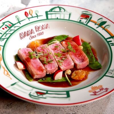 Филе тунца с апельсином и медовой горчицей в Mama Roma по цене 572 ₽