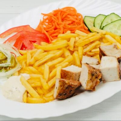 Шашлык из куриных грудок и фри в Шаурма time по цене 480 ₽
