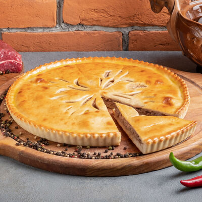 Осетинский пирог с рубленной говядиной в Жар-Птица по цене 420 ₽