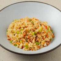 Жареный рис с овощами в Кореана