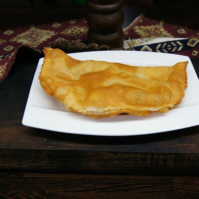 Чебурек с бараниной в FastШашлык и Хинкали по цене 140 ₽