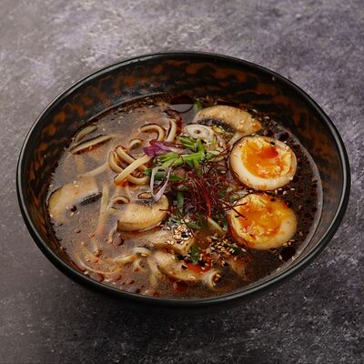 Рамен со свининой большой в Tuk Tuk Asian Food по цене 837 ₽
