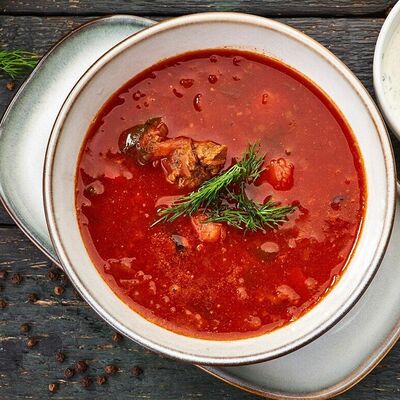 Борщ с говядиной Старо по-русски в Кавказский аппетит по цене 320 ₽