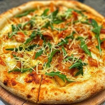 Пицца Креветка с ананасами в Гастропаб Ёж по цене 960 ₽