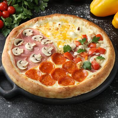 Пицца Четыре сезона 30 см в Loca Pizza по цене 900 ₽