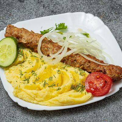 Люля-кебаб с гарниром в Исфара по цене 386 ₽