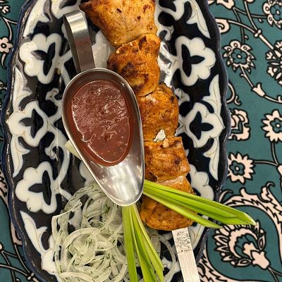 Шашлык из куриной грудкив Бахор по цене 480 ₽