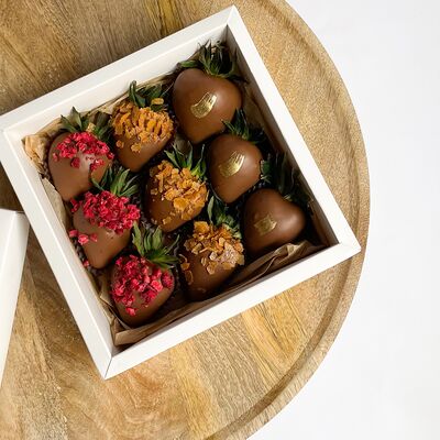 Клубничный набор Сьюзен маленький в Клубника по цене 2990 ₽