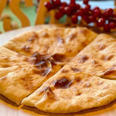 Хачапури по-имеретински в Дети Лейтенанта Шмидта по цене 460 ₽