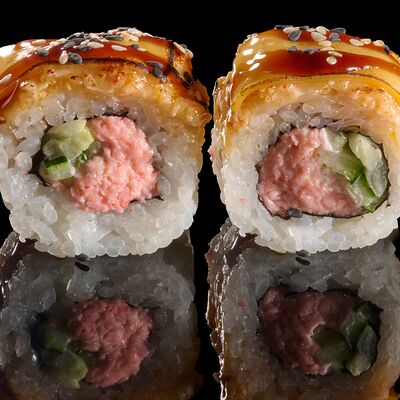 Запеченный ролл Снежныйв Сакура по цене 669 ₽