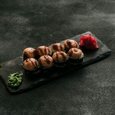 Запеченный ролл с угрем в PANORAMA по цене 790 ₽