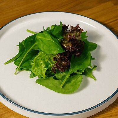 Зелёный салат в Cream Soda по цене 50 ₽