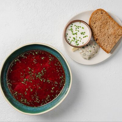 Борщ с говядиной и смальцем в Узоры по цене 750 ₽