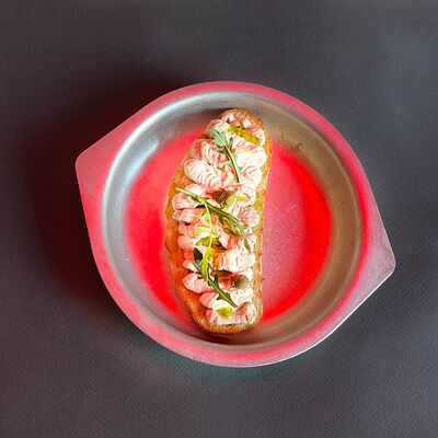 Набор брускетт с тоннато кремом в Amici Бар по цене 600 ₽