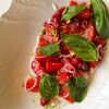 Страчателла с томатами и клубникойв Tavola perfetta по цене 850