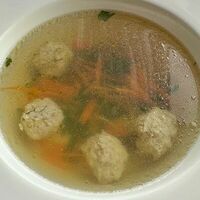 Суп с куриными фрикадельками в Кинто