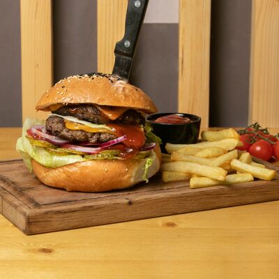 Бургер Джаст Мит с двойной котлетой в Мясной ресторан Just Meat по цене 650 ₽