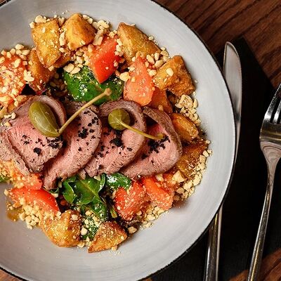 Салат с ростбифом в Квартира 98 по цене 690 ₽