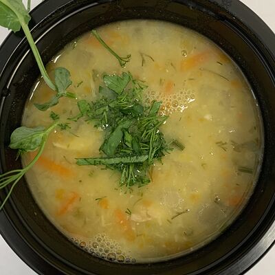 Суп гороховый с копчёностями в Сметана Сергеевна по цене 87 ₽