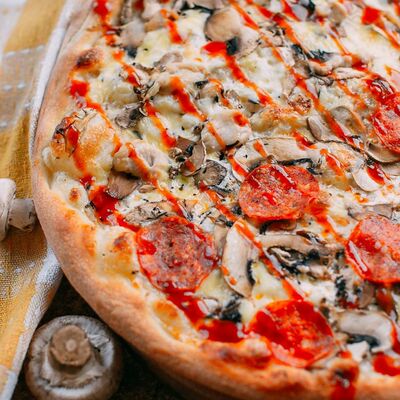 Пицца Двойная BBQ в Krutli по цене 699 ₽