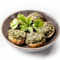Шляпки шампиньонов в Патари