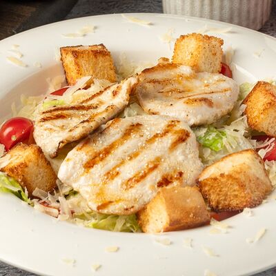 Цезарь с курицей в Щербет по цене 730 ₽