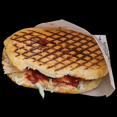 Донер в лепешке в Holy salt Шаурма Шашлык по цене 390 ₽