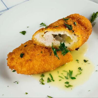 Котлета по-киевски в Бублик по цене 279 ₽