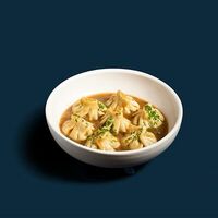 Мини-хинкали с говядиной в пряном соусе в Дареджани