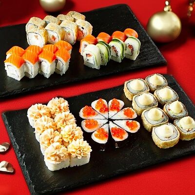 Новогодний сет малый в Sushi Seven по цене 2799 ₽