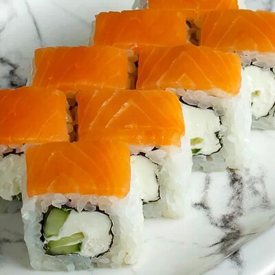 Филадельфия лайт с огурчиком в Капибара по цене 516 ₽