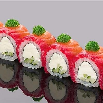 Ролл филадельфия гравлакс в Bluefin по цене 1500 ₽