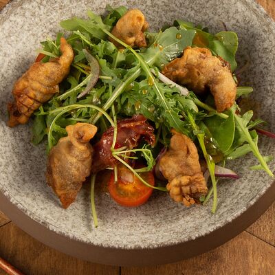 Салат с куриной печенью темпура в Ботаника по цене 530