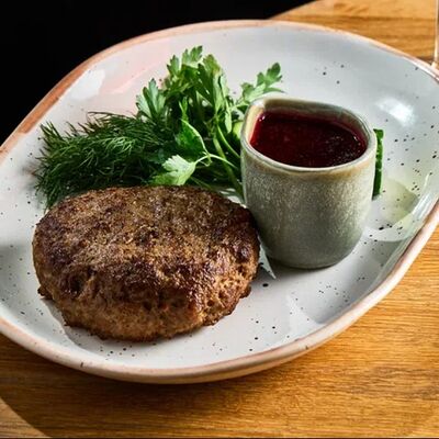 Большая говяжья котлета в AGATA по цене 975 ₽