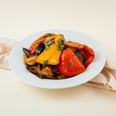 Овощное рагу в Фермер Маркет по цене 605 ₽